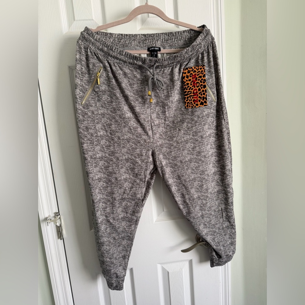 Gray Marled Jogger Pants with pockets